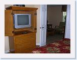 DSCN5747 * TV in bedroom * 2288 x 1712 * (832KB)